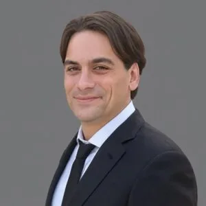 David Niknafs